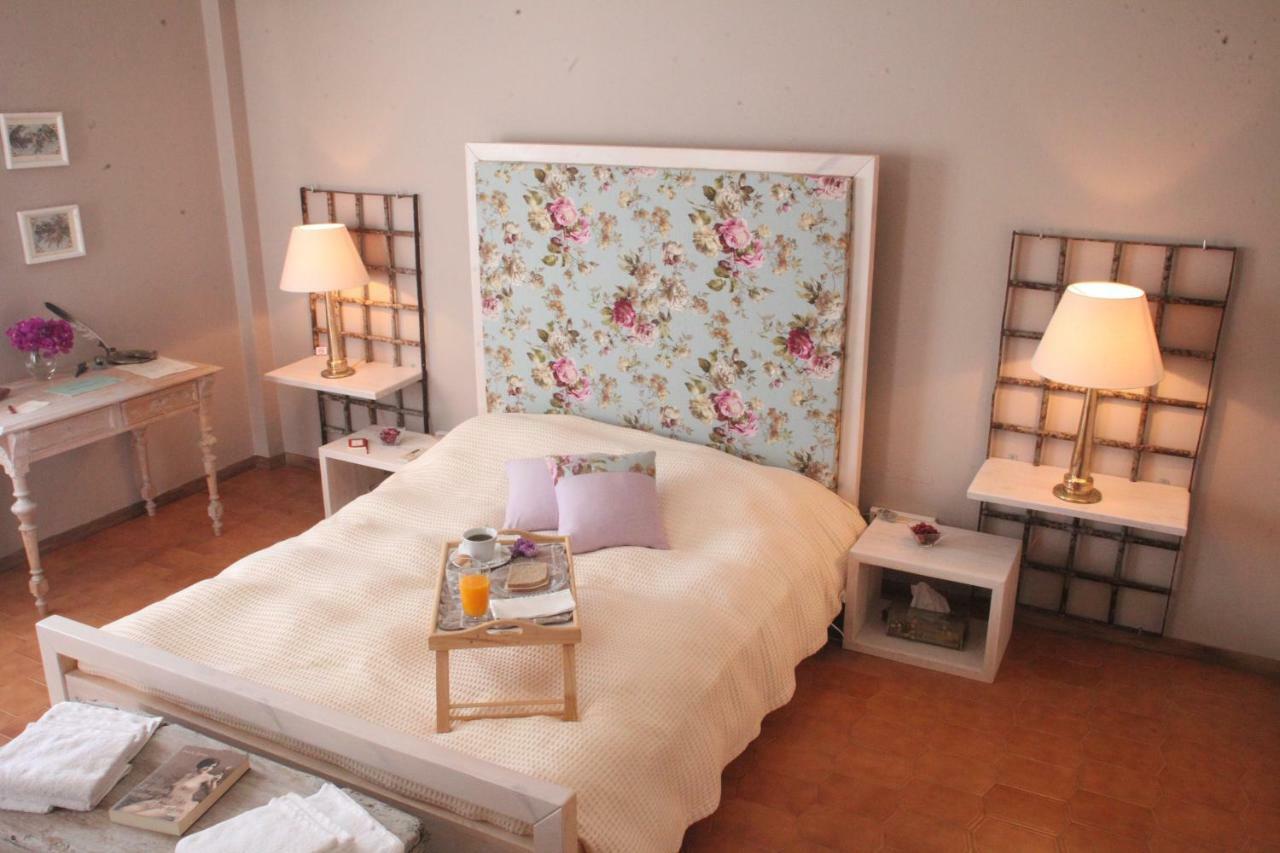 The Collector'S Home Finikas  Luaran gambar