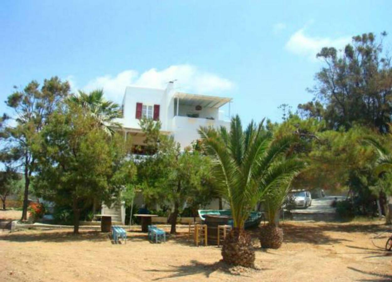 The Collector'S Home Finikas  Luaran gambar